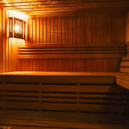 Karpaty Hotel 4*